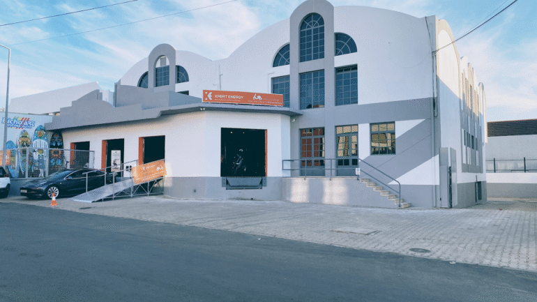 Xpert Energy - reparação de motas elétricas, bicicletas elétricas, Onewheel e trotinetes. Diagnóstico, baterias e manutenção em Lisboa e Algarve.