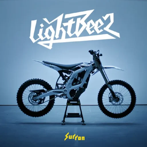 Surron Light Bee 2 em exposição na loja Xpert Energy