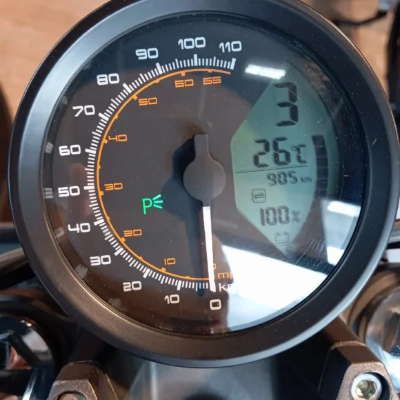 Super Soco TC Max - em excelente estado 9.5/10 (Mota De Serviço) - Image 6