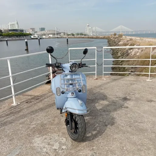 Quazzar E-Divine Plus – mota de serviço